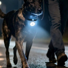 Load image into Gallery viewer, Snap And Shine Magnetic LED Selfie Light For Phone With Adjustable Warm/Cool Modes